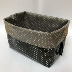 dots small, grey