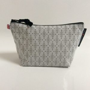 yasmin, light grey