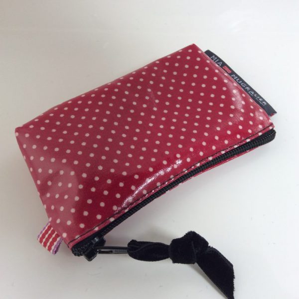 dots small, cherry